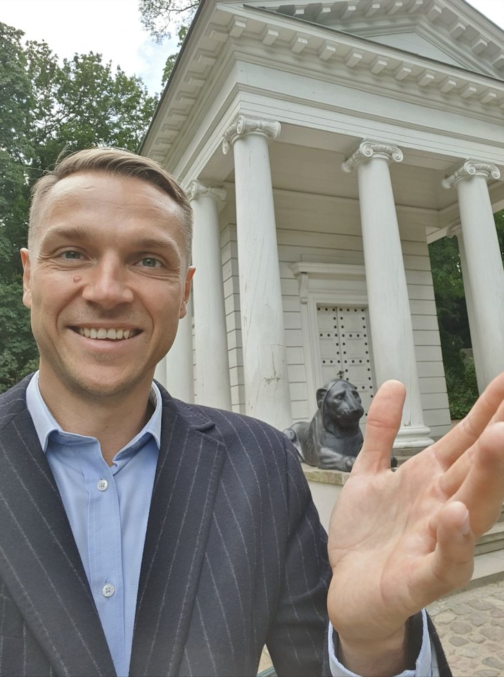 Zdjęcie PRZED - surowe selfie